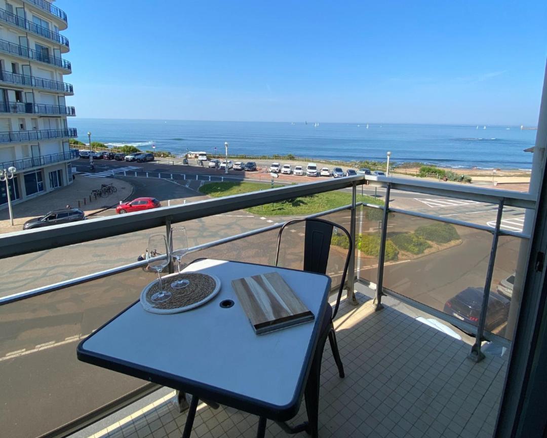Appartement L'Arbre Du Voyageur à Les Sables-dʼOlonne Extérieur photo